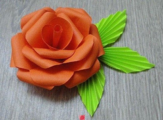 Flores de cartulina en 3D paso a paso | Manualidades Fáciles