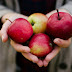 Μάθετε γιατί πρέπει να εντάξετε το κόκκινο μήλο στη διατροφή σας