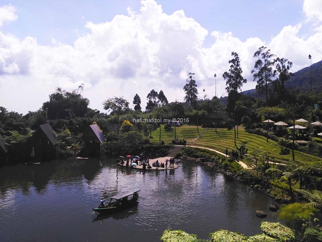 pemandangan dusun bambu