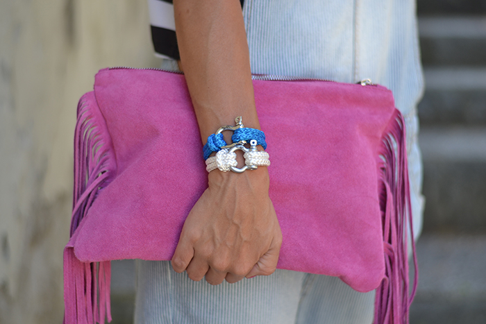 pochette rosa con frange