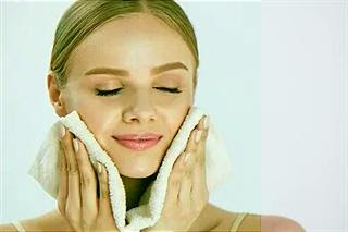 وصفات لتنظيف بشرة الوجه