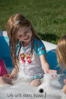 Super Bubbly Pool