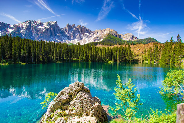 Lago di Carezza e Latemar