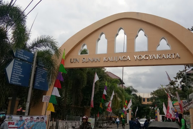 Kampus Islam Rasa Micin