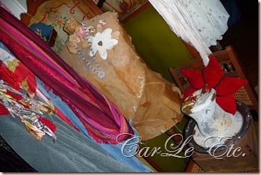 sofa,dbl scarf,christmas2011 037