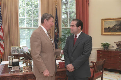 President Ronald Reagan and Justice Scalia in 1986