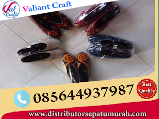 Sepatu Bordir Bali, Sepatu Bordir Bali Murah, Harga Sepatu Bordir Bali, Grosir Sepatu Bordir Bali, Sepatu Bordir Khas Bali, Produsen Sepatu Bordir Bali, Pengrajin Sepatu Bordir Bali, Sepatu Bordir Dari Bali, Supplier Sepatu Bordir Bali, Distributor Sepatu Bordir Bali