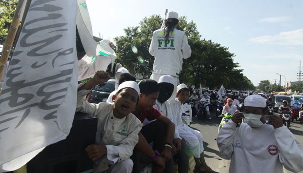 9000 Lebih Massa Jihad FPI Banten Berangkat ke Papua