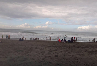 hati main di pantai makin siang bahari semakin pasang Pasang Surut Air laut