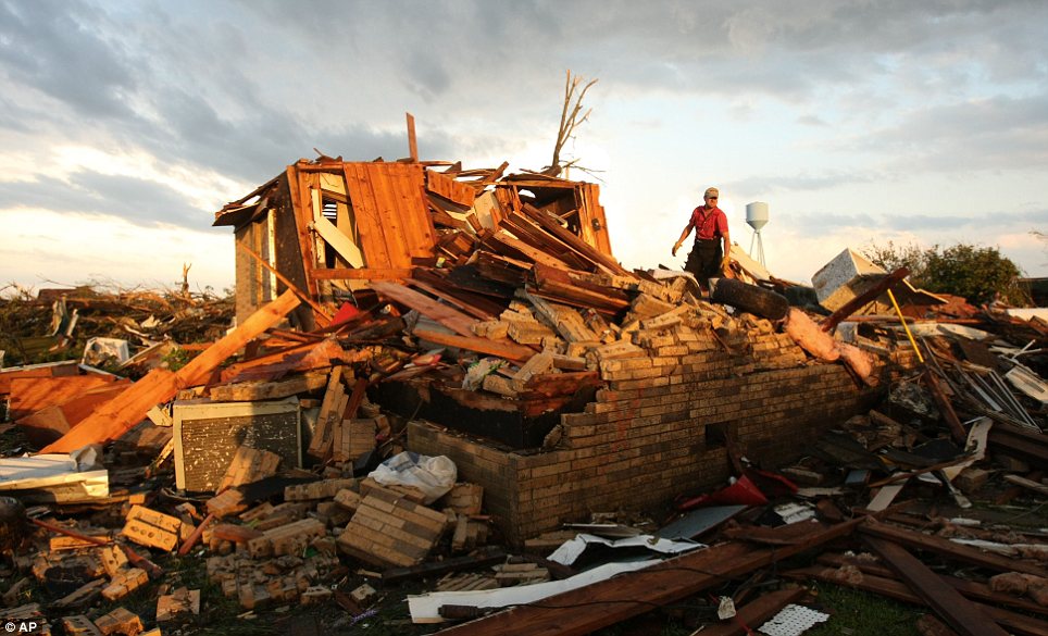 Southern America's Deadly Storms Disaster Seen On www.coolpicturegallery.us