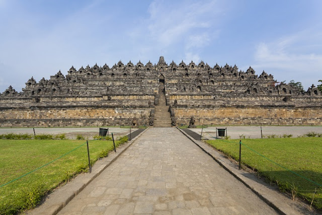 7 Candi Termegah di Dunia