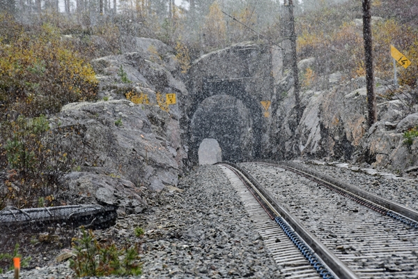 høstens snøfall jernbane