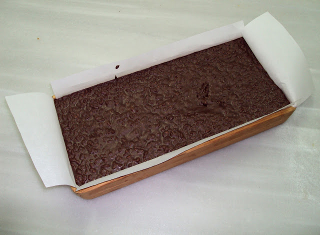 molde de turrón de chocolate con arroz confitería calvo infiesto