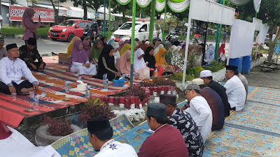  Tolak Penggusuran, Warga Desa Sena Adakan Dzikir Akbar