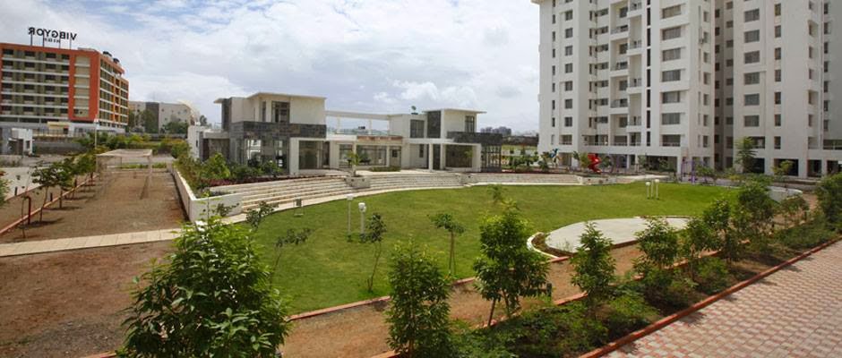 Teerth Towers Landscaped Gardens : Apartments in Baner Pune