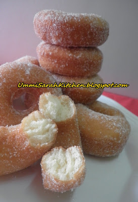 UmmiSarah Kitchen: Resepi : Donut