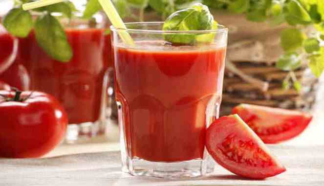 Jus Tomat Spesial Lancarkan Darah dan Cegah Penyakit Jantung