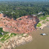 Vila com dezenas de casas 'some do mapa' após queda de barranco no Amazonas