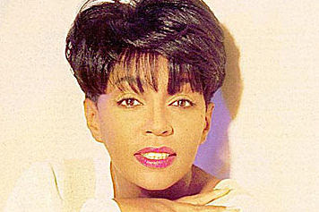 Anita Baker, American R&B and soul singer, songwriter, Top Hollywood Selebrities, top hollywood sexy artist