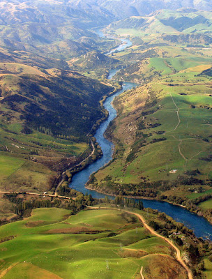 Upper Beaumont Gorge, Island Block below Miller's Flat