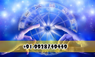 http://www.vashikaranladyastrologer.com/control-mind-vashikaran/