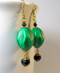 emerald green earrings