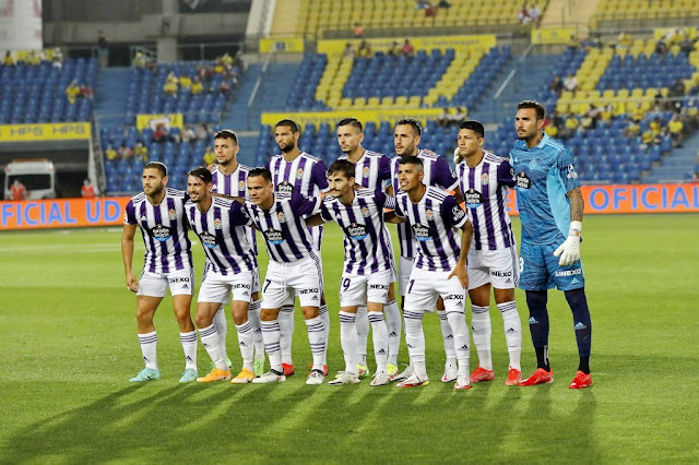 REAL VALLADOLID C. F. Temporada 2021-22. Óscar Plano, Joaquín, Javi Sánchez, Kiko Olivas, Marcos André, Roberto. Weissman, Luis Pérez, Roque Mesa, Toni Villa y Lucas Olaza. U. D. LAS PALMAS 1 REAL VALLADOLID C. F 1. 15/08/2021. Campeonato de Liga de 2ª División, jornada 1. Las Palmas de Gran Canaria, estadio de Gran Canaria. GOLES: 0-1: 53’, Marcos André. 1-1: 64’, Jesé.