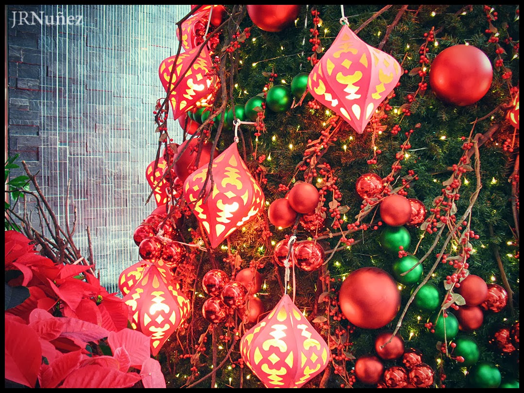 Christmas Tree at Glorietta 2013