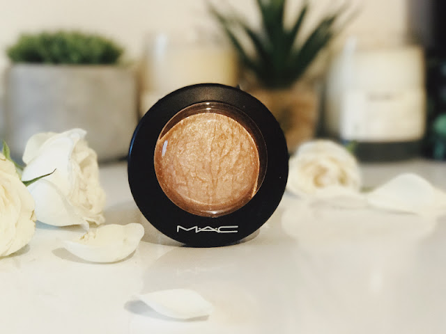 MAC Mineralize Skinfinish in Soft & Gentle