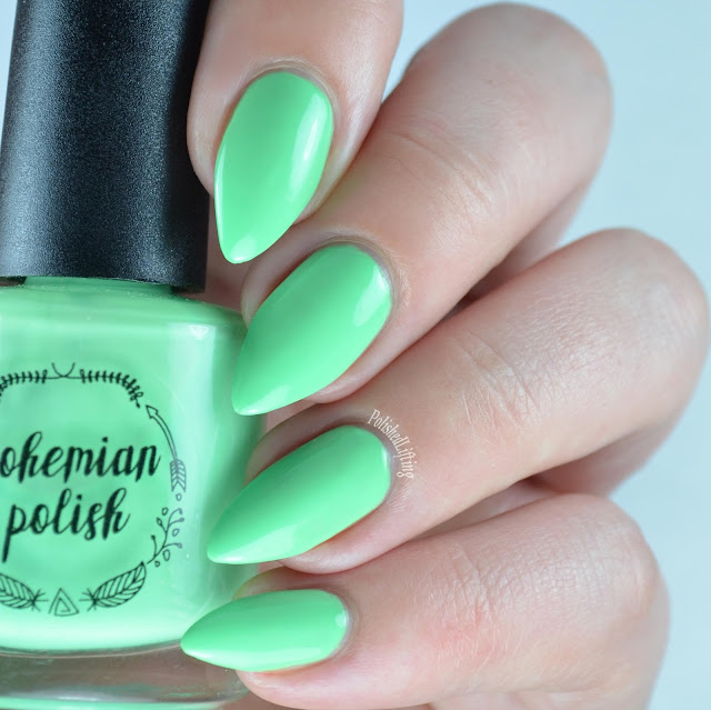 neon mint nail polish