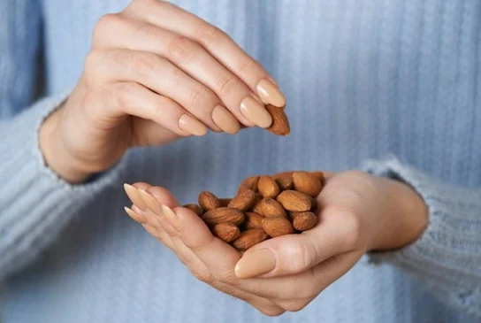 محاربة التعب بمساعدة اللوز.
