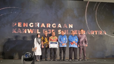 BPKPD Kabupaten Bulukumba Terima Penghargaan Penyetor Pajak Tertinggi