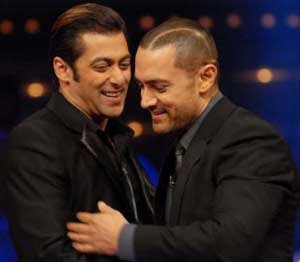 Aamir Khan can't have enough of Salman Khan