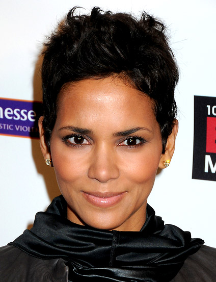 halle berry haircut in catwoman. Halle+erry+haircut