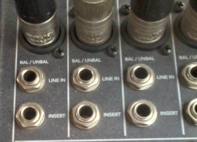 Pengenalan dan Fungsi Fasilitas yang Tersedia pada Mixer Audio