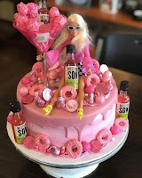 Decoración de tortas de Barbie borracha