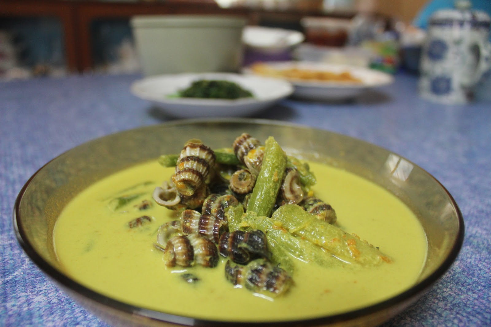 Secawancoffee_Sesuducreamer: mari sedut siput *GULAI LEMAK 