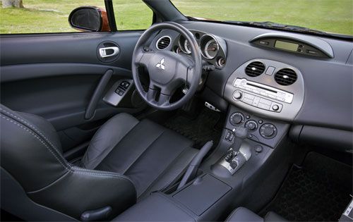 2009 MITSUBISHI ECLIPSE INTERIOR DESIGN