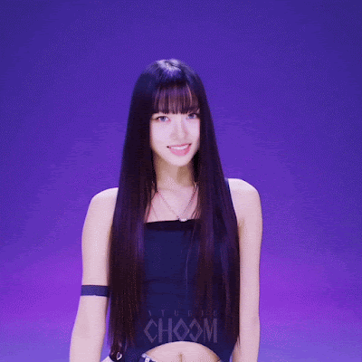 MEOVV Members (debut)