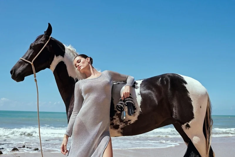 Posing with a horse, Isabeli Fontana fronts Luz da Lua summer 2020 campaign