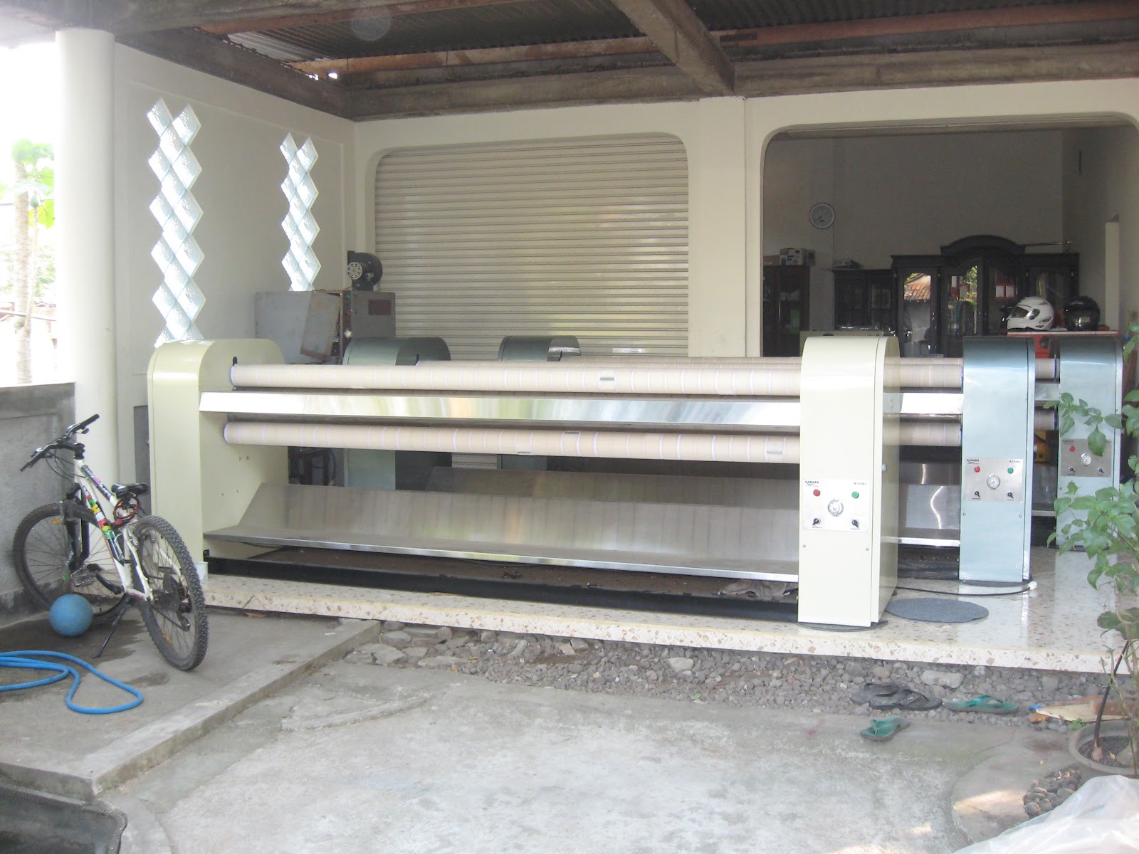 Mesin Roller Press Laundry