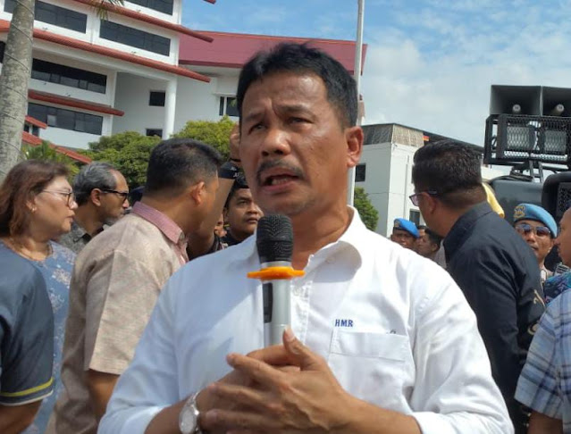 Rudi Janji Akan Menyampaikan Aspirasi Masyarakat Pulau Rempang  ke Pemerintah Pusat