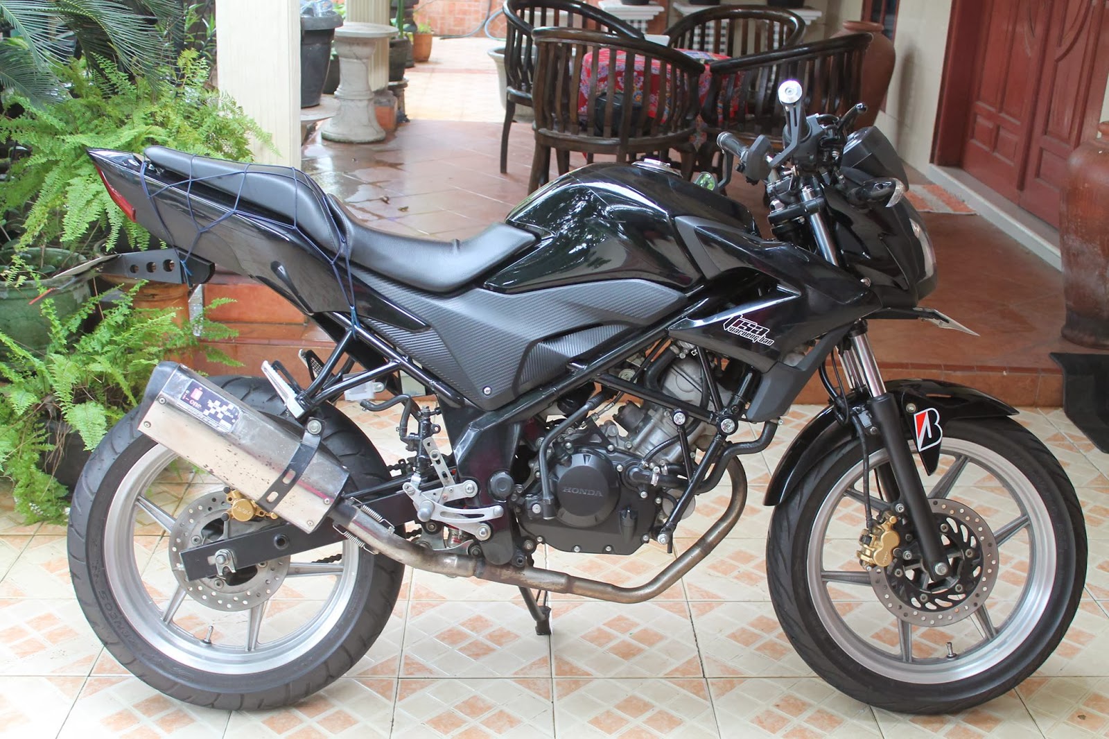 Modifikasi Motor  Cb150r Warna Hitam  Dop  Modifikasi Motor 