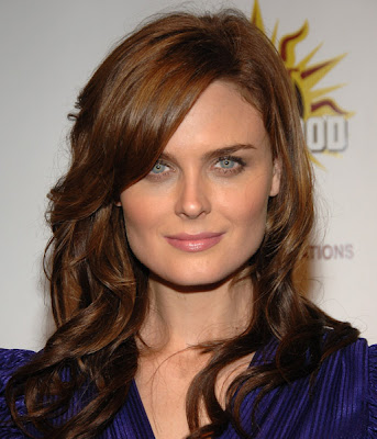 Emily Deschanel photo credit 2 Kristen Stewart