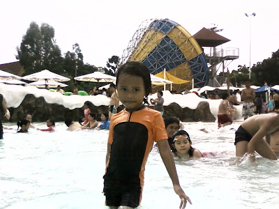 Anyndhia Snowbay Taman Mini