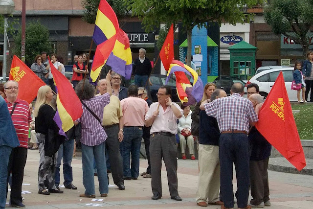 Acto celebrado en 2012 en homenaje a las víctimas de la Guerra Civil