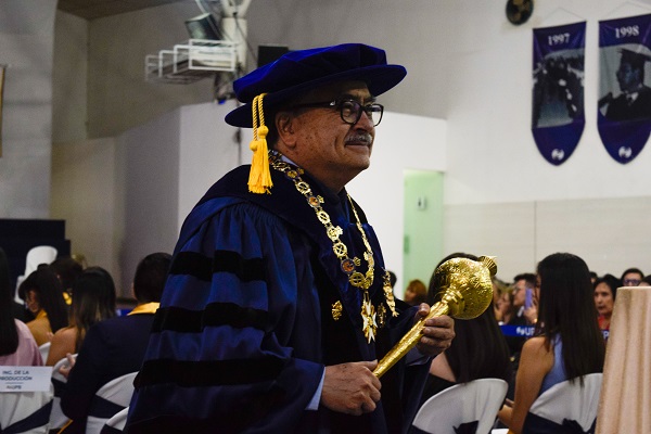 La UPB celebró a sus mejores alumnos en Cochabamba