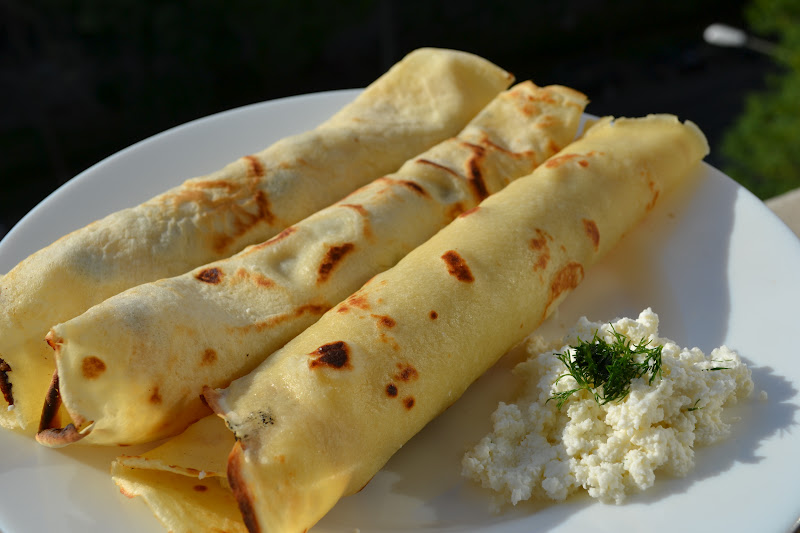 Homemade Clatite Cu Urda Si Marar