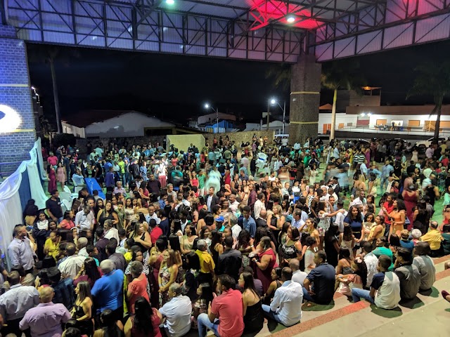 Festa dos Formandos 2018 foi realizada com sucesso na noite ontem (22)