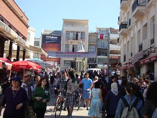 BÜYÜKADA, ADALAR, FERİBOT SEFERLERİ, BALIK RESTORAN, FAYTON, BİSİKLET İLE GEZMEK, MARTILAR, ADA MANZARASI, İSTANBUL KART, AKBİL, GÜNÜ BİRLİK GEZİ, İSTANBULDA NEREYE GİDİLİR, İSTANBUL, NEREYE GİTSEK